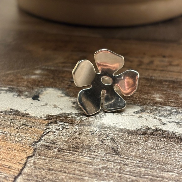 James Avery Floral Silhouette Ring – Size 8 - Picture 2 of 6